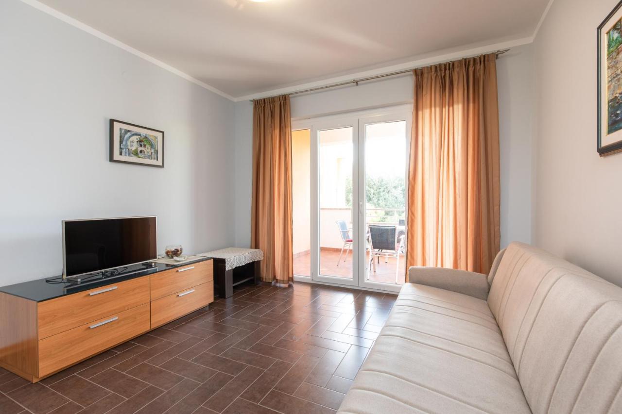 Apartments Bella Vista 크르크 외부 사진