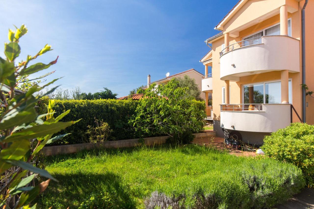 Apartments Bella Vista 크르크 외부 사진