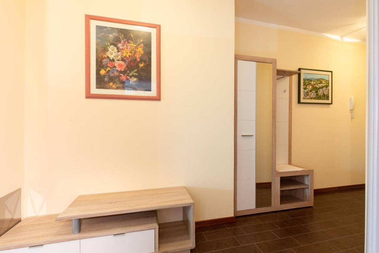 Apartments Bella Vista 크르크 외부 사진