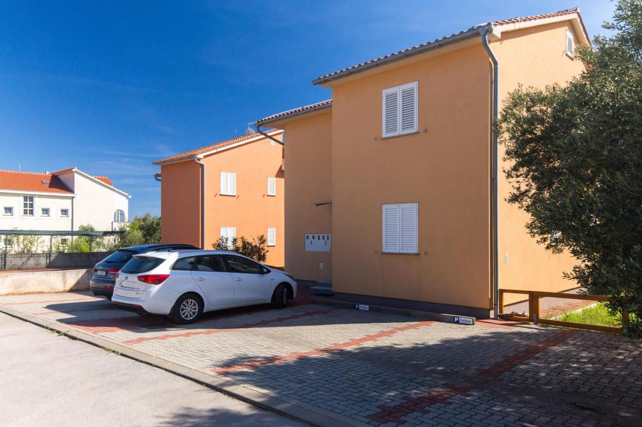 Apartments Bella Vista 크르크 외부 사진