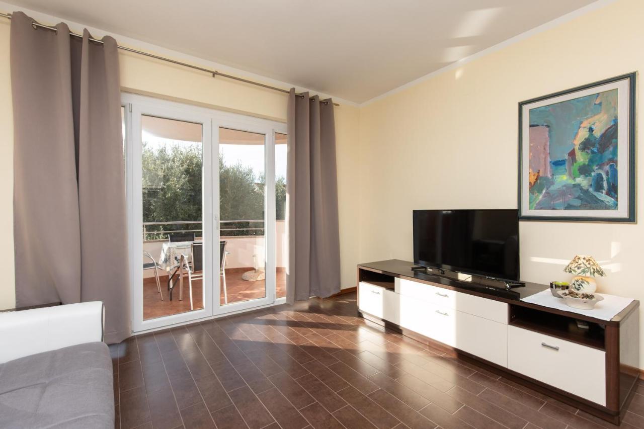 Apartments Bella Vista 크르크 외부 사진