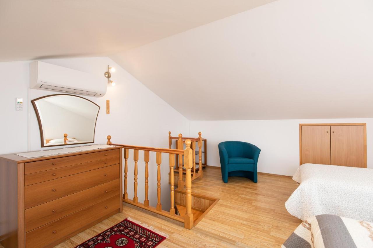 Apartments Bella Vista 크르크 외부 사진