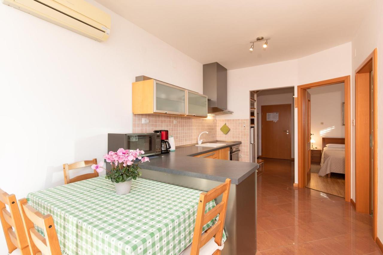 Apartments Bella Vista 크르크 외부 사진